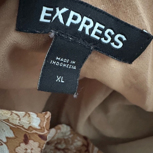 EUC Express Blouse - Picture 4 of 4